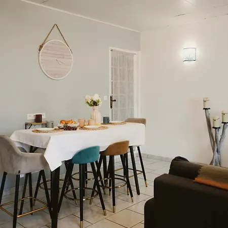 Titi's House Townhouse & Semesterbostad Grandcamp-Maisy
